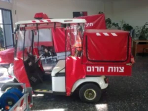 כיסוי נגד גשם לרכב תפעולי